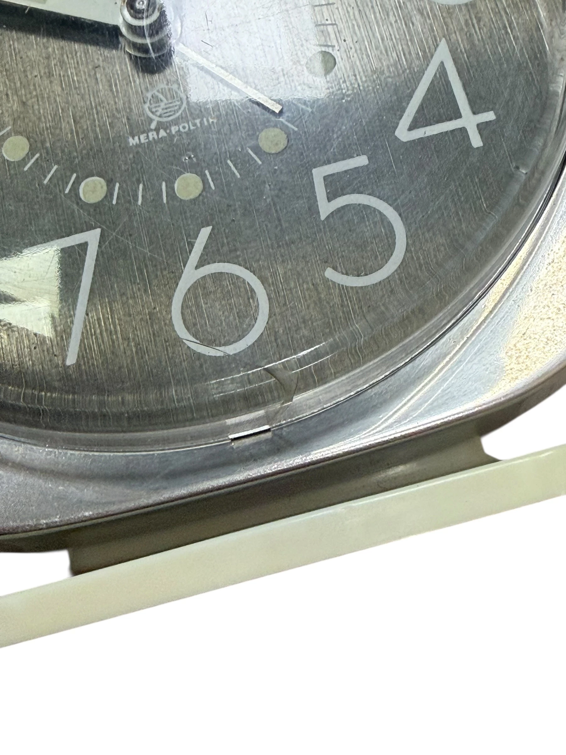 stary-budzik-zegarek-mera-poltik-stan-11323-253806