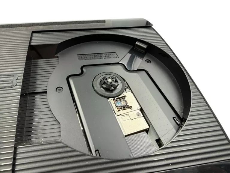 konsola-playstation-3-super-slim-cech-4204a-320gb-rodzaje-odtwarzanych-nosnikow-205982-1