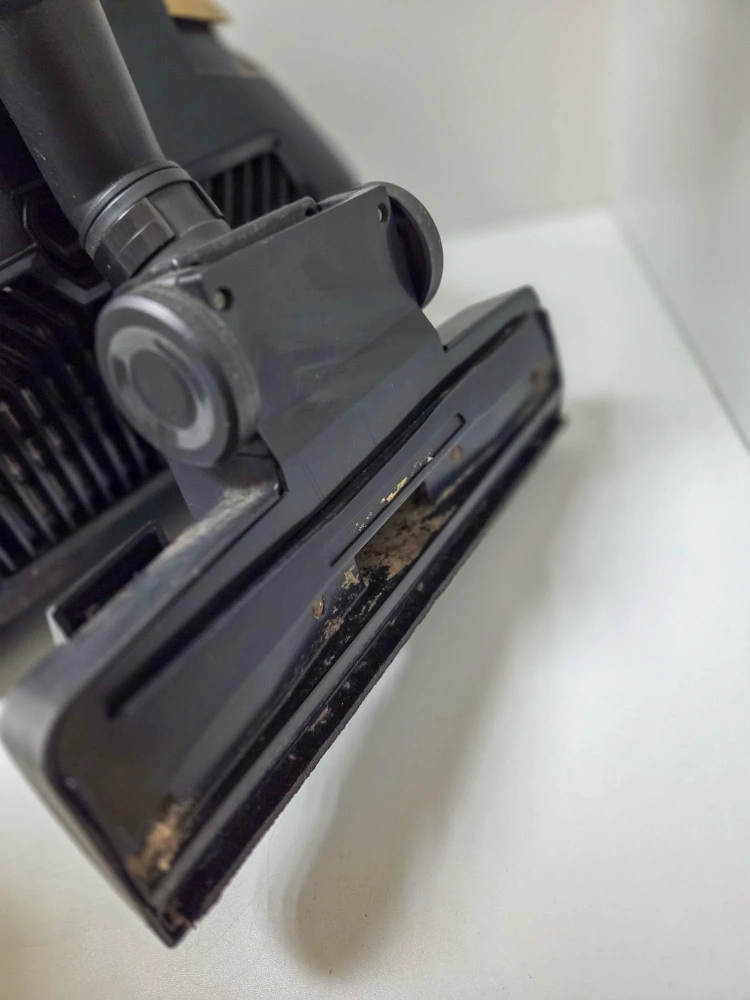 odkurzacz-workowy-gotze-jensen-vc900-kolor-dominujacy-129357-3