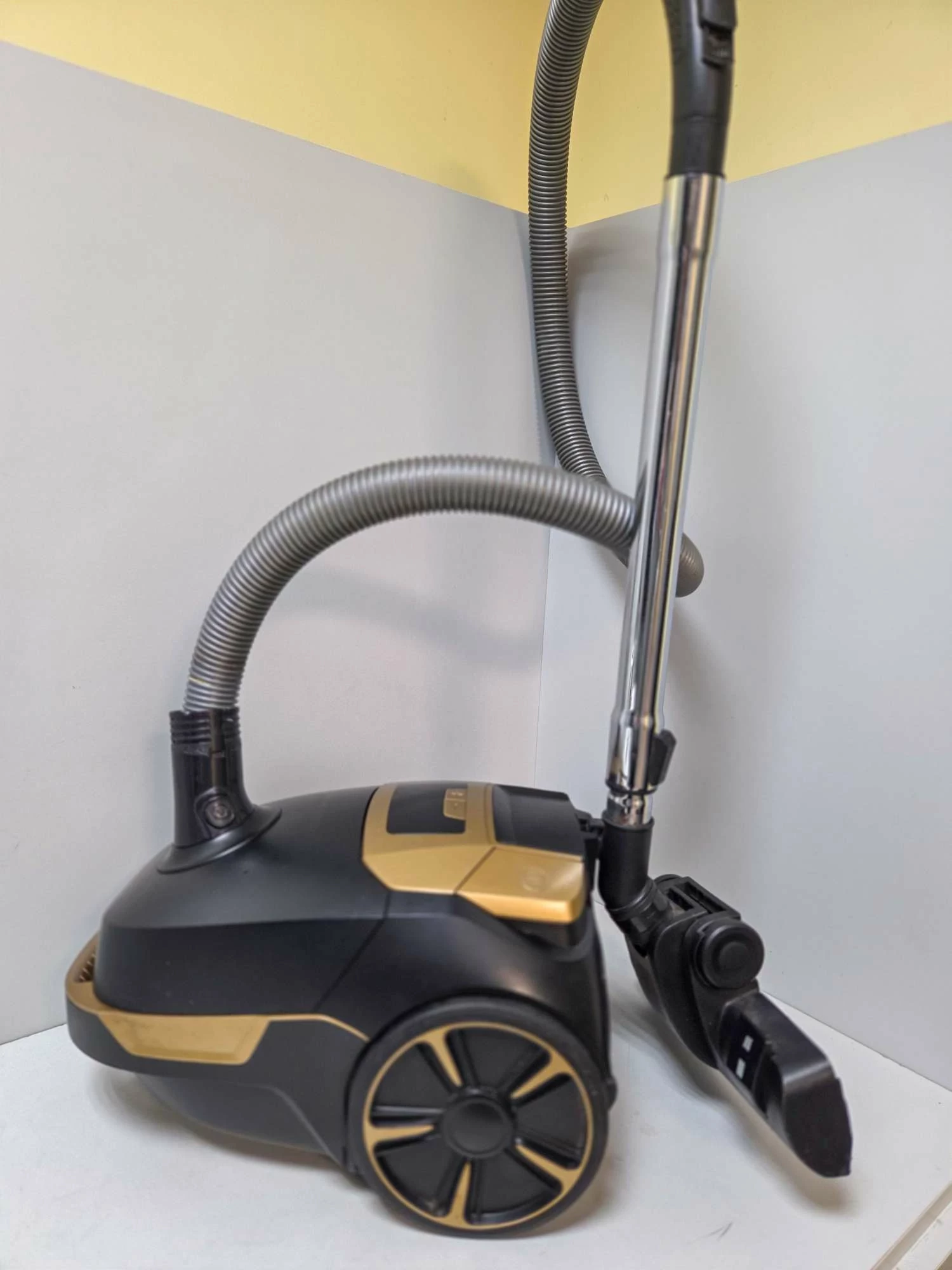 odkurzacz-workowy-gotze-jensen-vc900-wodna-17-chelmno