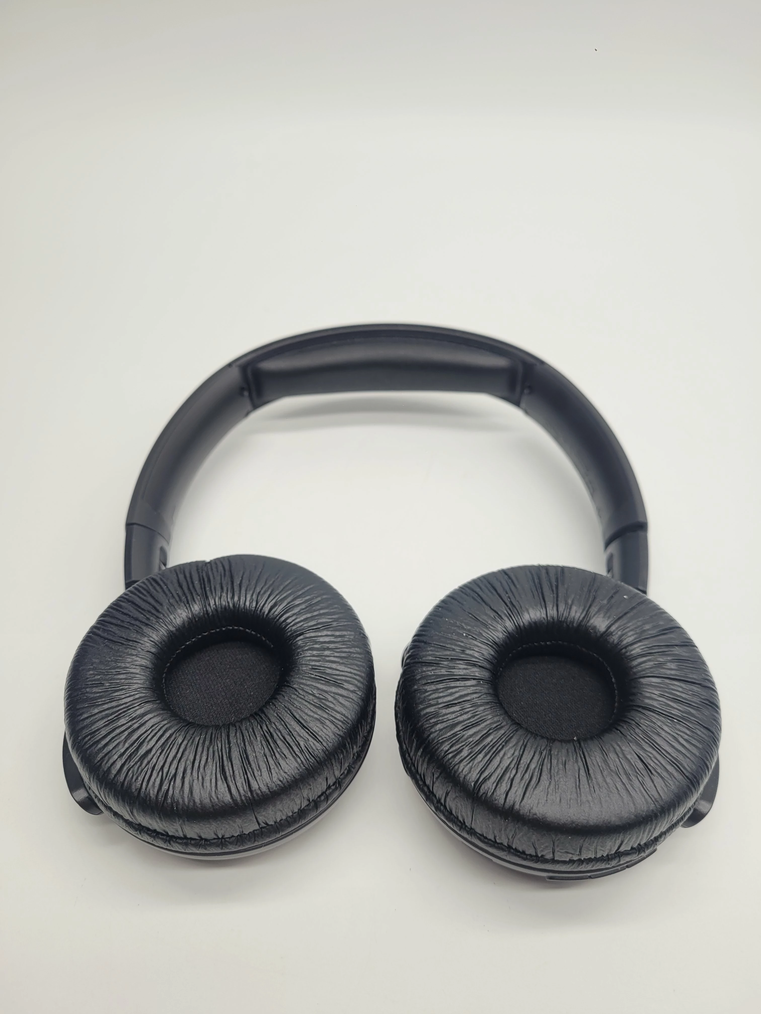 sluchawki-nauszne-philips-tauh202bk00-czarny-kolor-dominujacy-129357-3