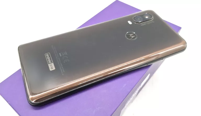 telefon-motorola-one-vision-4128-gb-system-operacyjny-4388-1