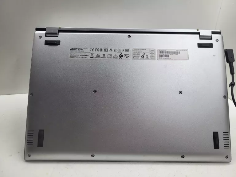 laptop-acer-swift-1-przekatna-ekranu-1400