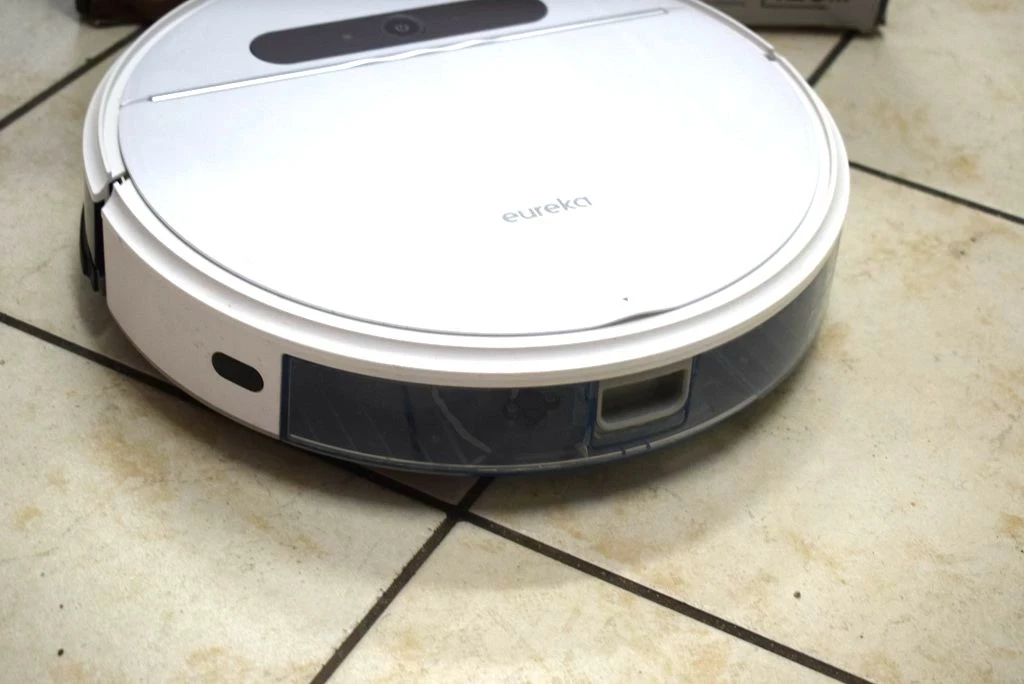 robot-sprzatajacy-4-in-1-eureka-stan-11323-2