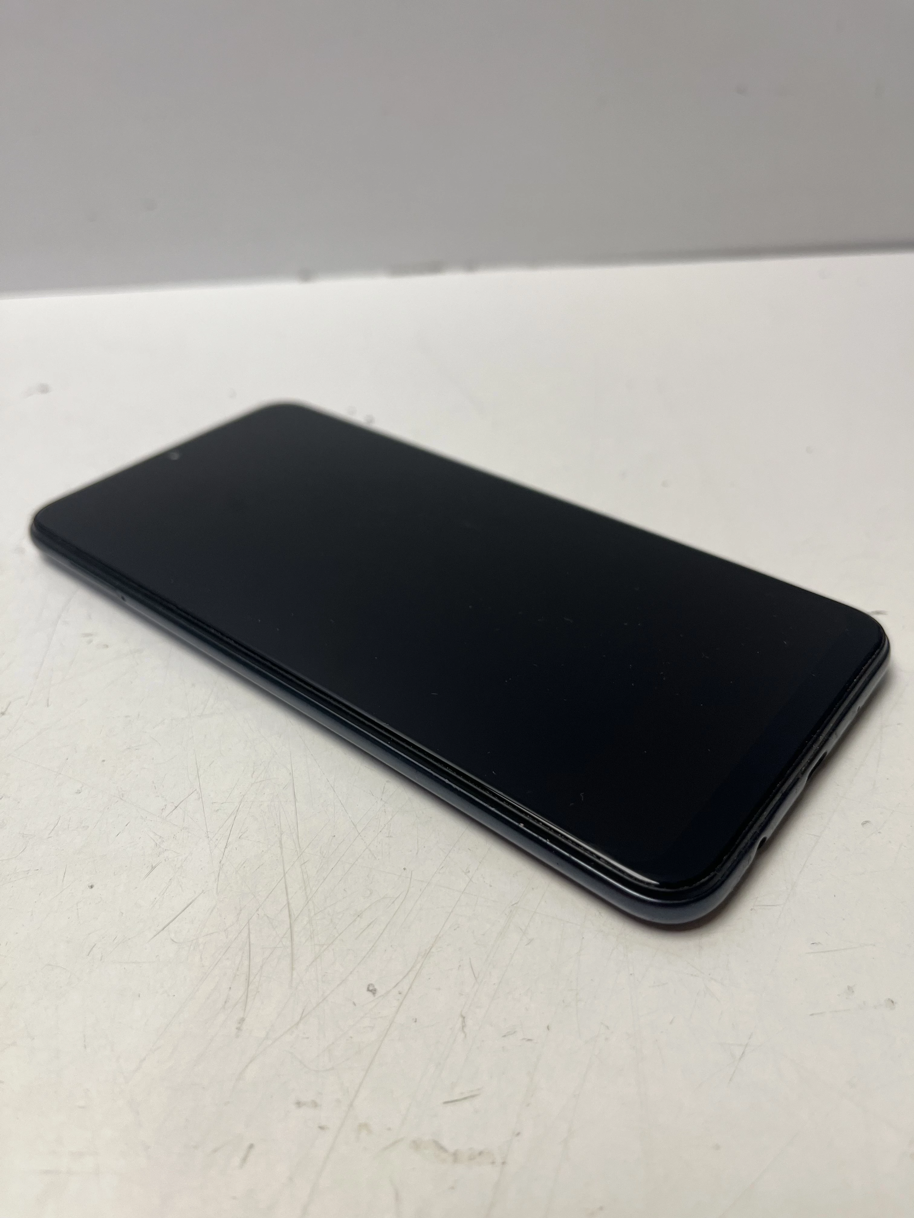 telefon-samsung-galaxy-a10-232gb-przekatna-ekranu-620