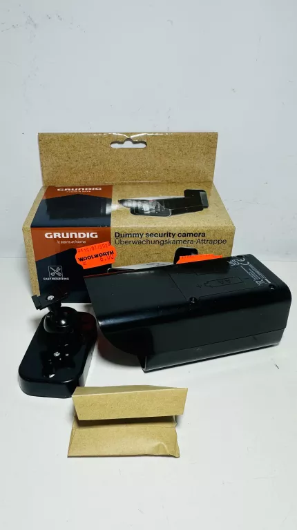 atrapa-kamery-na-baterie-grundig-ean-gtin-8711252259581
