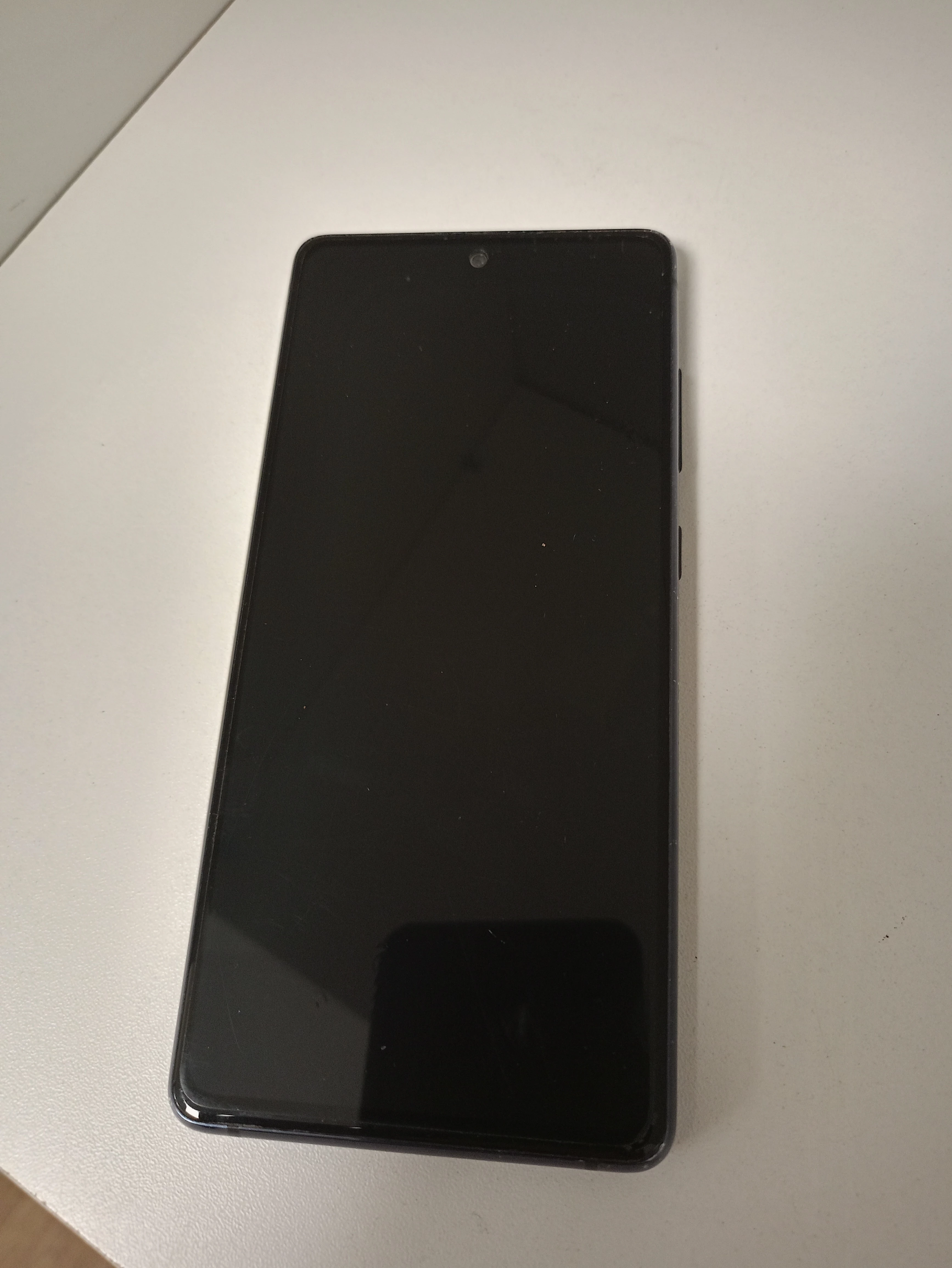 telefon-samsung-galaxy-s20-fe-5g-6128-gb-wbudowana-pamiec-202869-214189