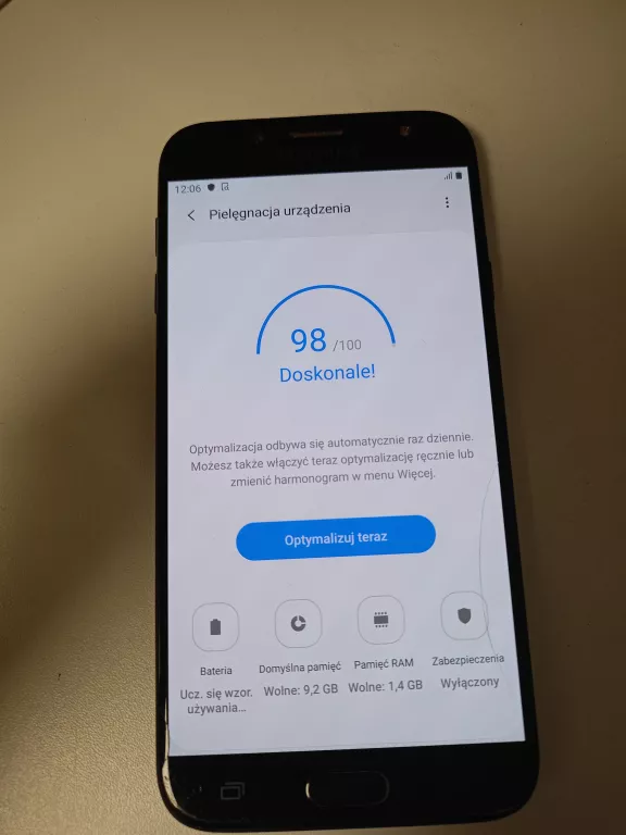 telefon-samsung-galaxy-j7-316-gb-pekniecia-na-ekranie-prusa-1-legnica