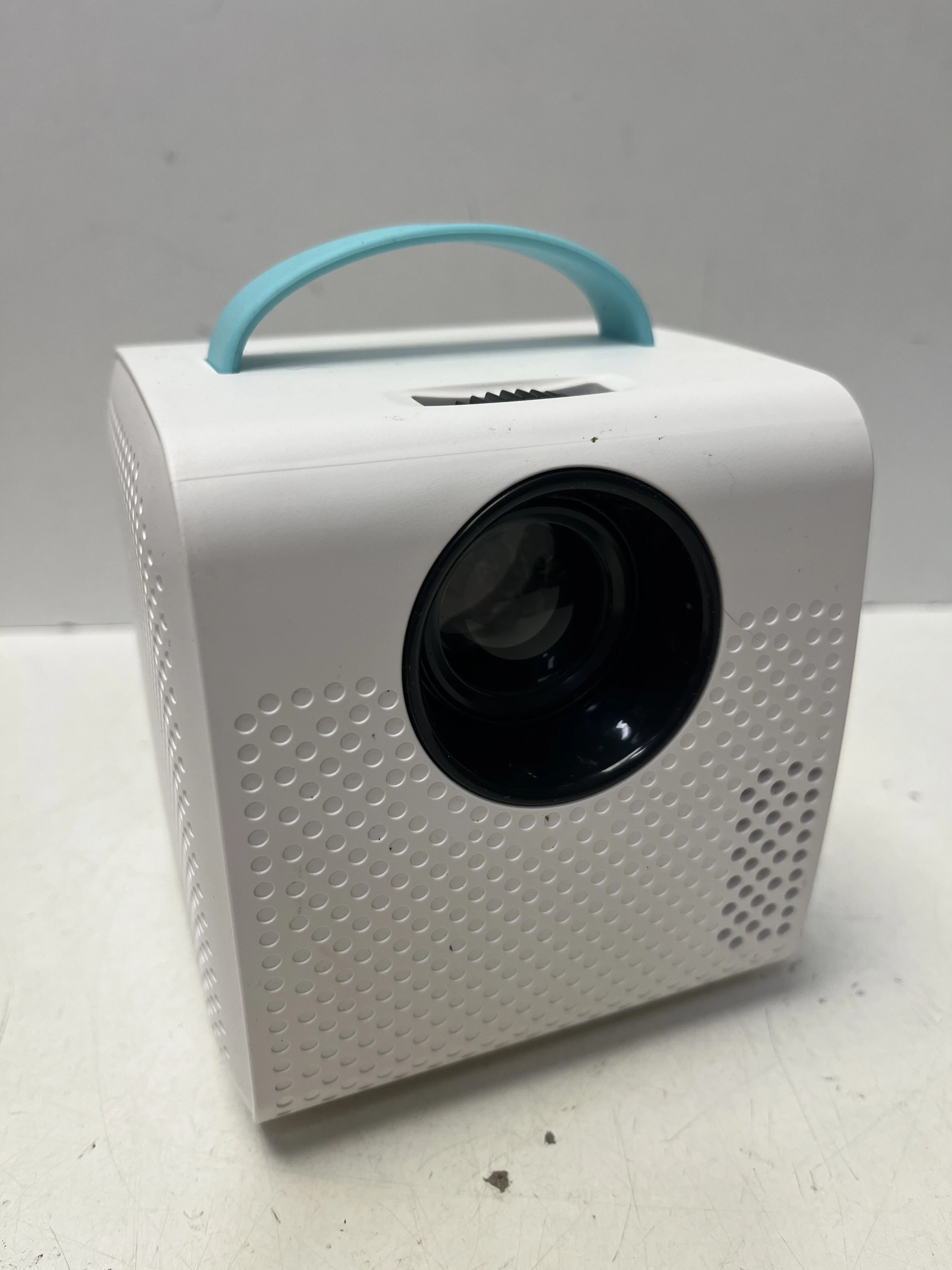 projektor-4k-led-1080p-ean-gtin-0739805549512