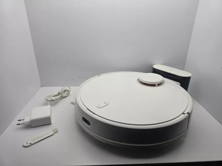 robot-sprzatajacy-mi-vacuum-mop-p-chabrowa-4-jelcz-laskowice-milz-1