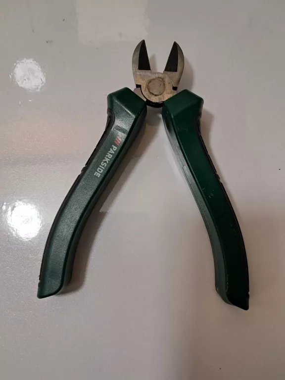 szczypce-boczne-parkside-osiedle-kombatantow-7c-krakow