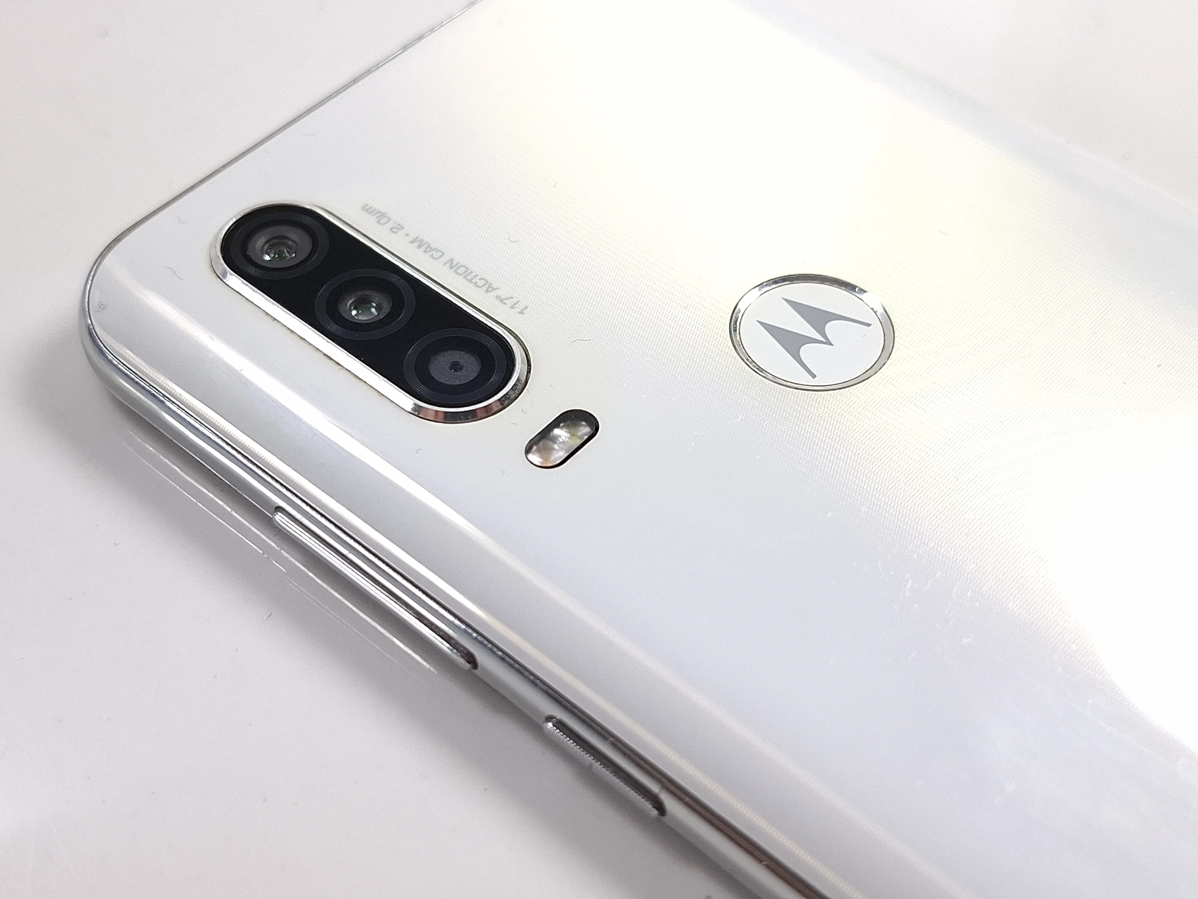 telefon-motorola-one-action-4-gb-128-gb-4g-lte-stan-11323-2