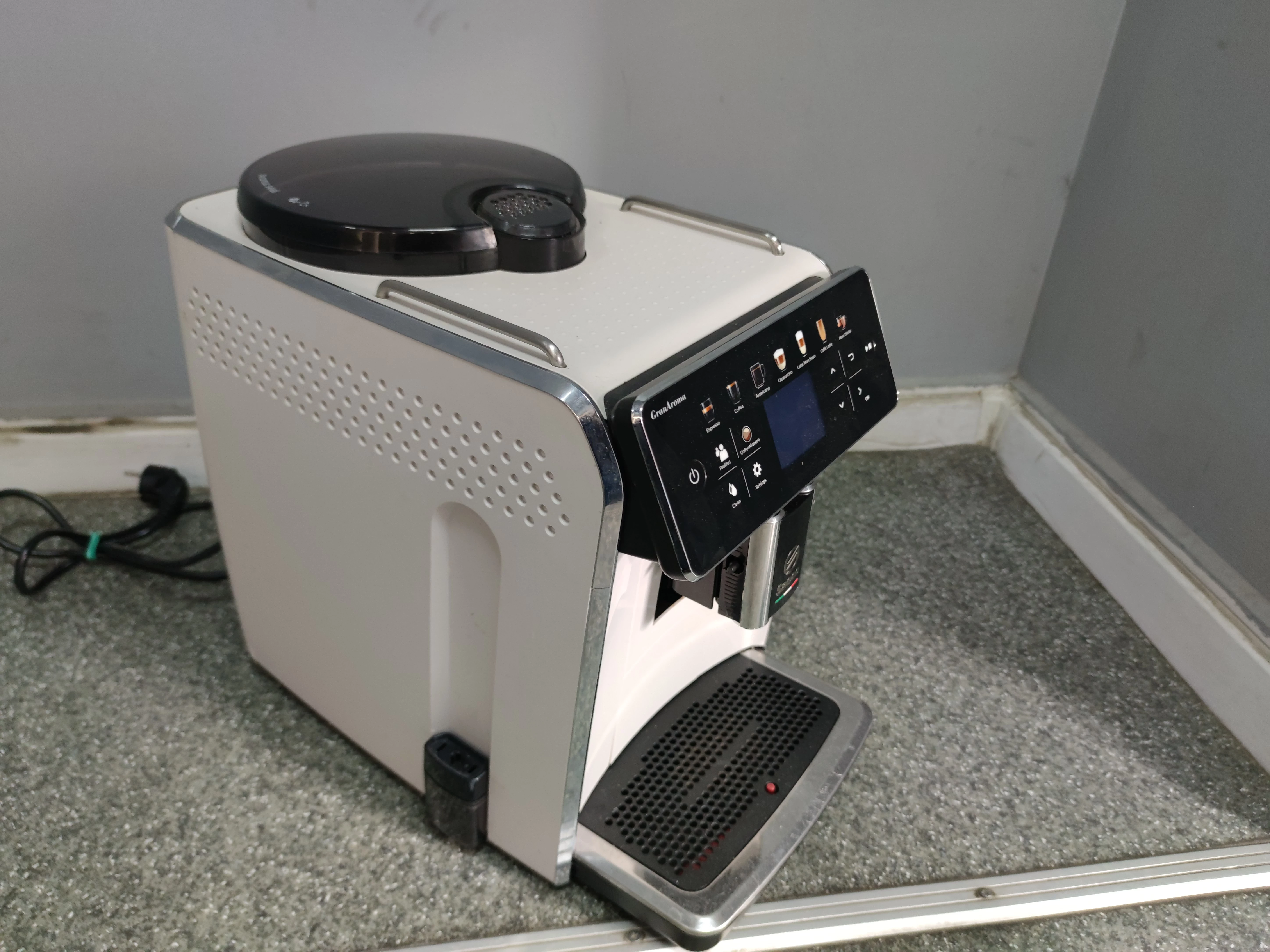 automatyczny-ekspres-cisnieniowy-saeco-granaroma-sm6580-rodzaj-ekspresu-202637-212449