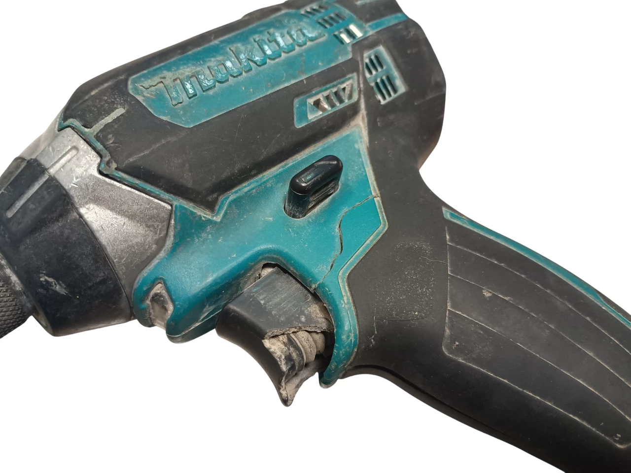 zakretarka-udarowa-makita-dtd152-18v-2900rpm-akumulator-5ah-predkosc-obrotowa-2900