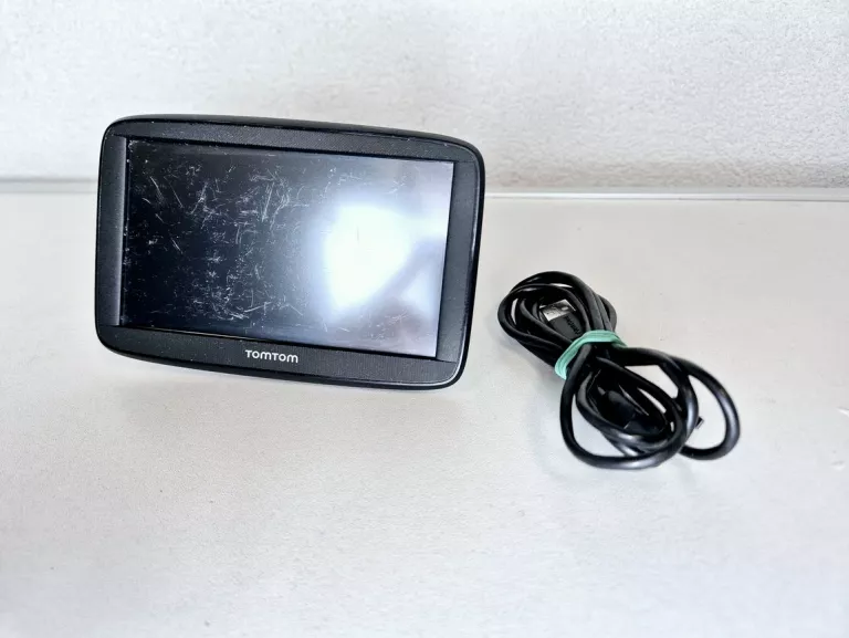 nawigacja-tomtom-start-52-kabel-porysowana-sliczna-54-sj-wroclaw