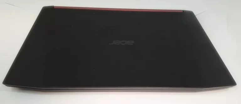 laptop-acer-nitro-an515-31-8464gb-sluchawki-jbl-tune520bt-przekatna-ekranu-1730