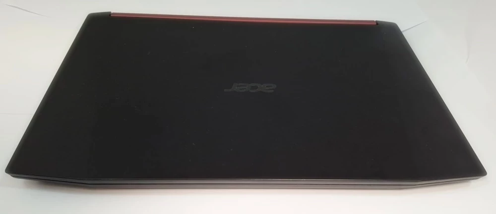 laptop-acer-nitro-an515-31-8464gb-sluchawki-jbl-tune520bt-przekatna-ekranu-1730