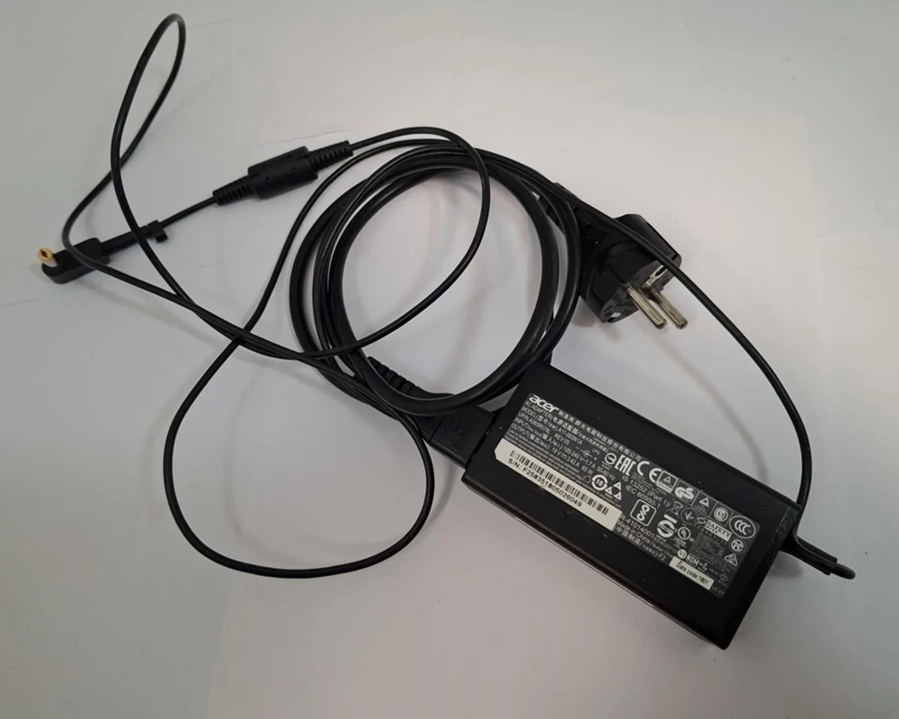 laptop-acer-nitro-an515-31-8464gb-sluchawki-jbl-tune520bt-typ-dysku-twardego-128550-2