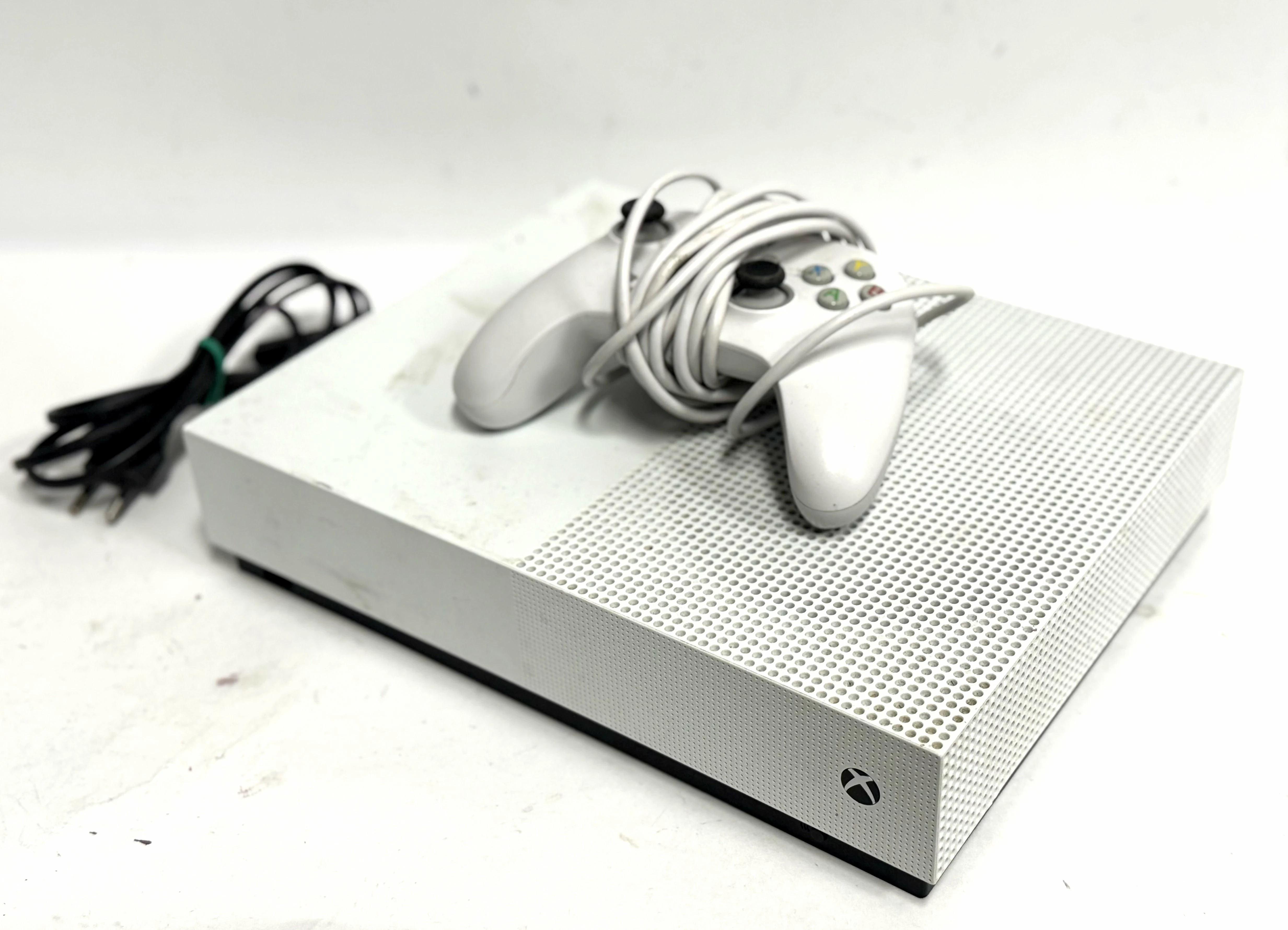 konsola-xbox-one-s-all-digital-edition-1681-1tb-pad-ean-gtin-0889842020083