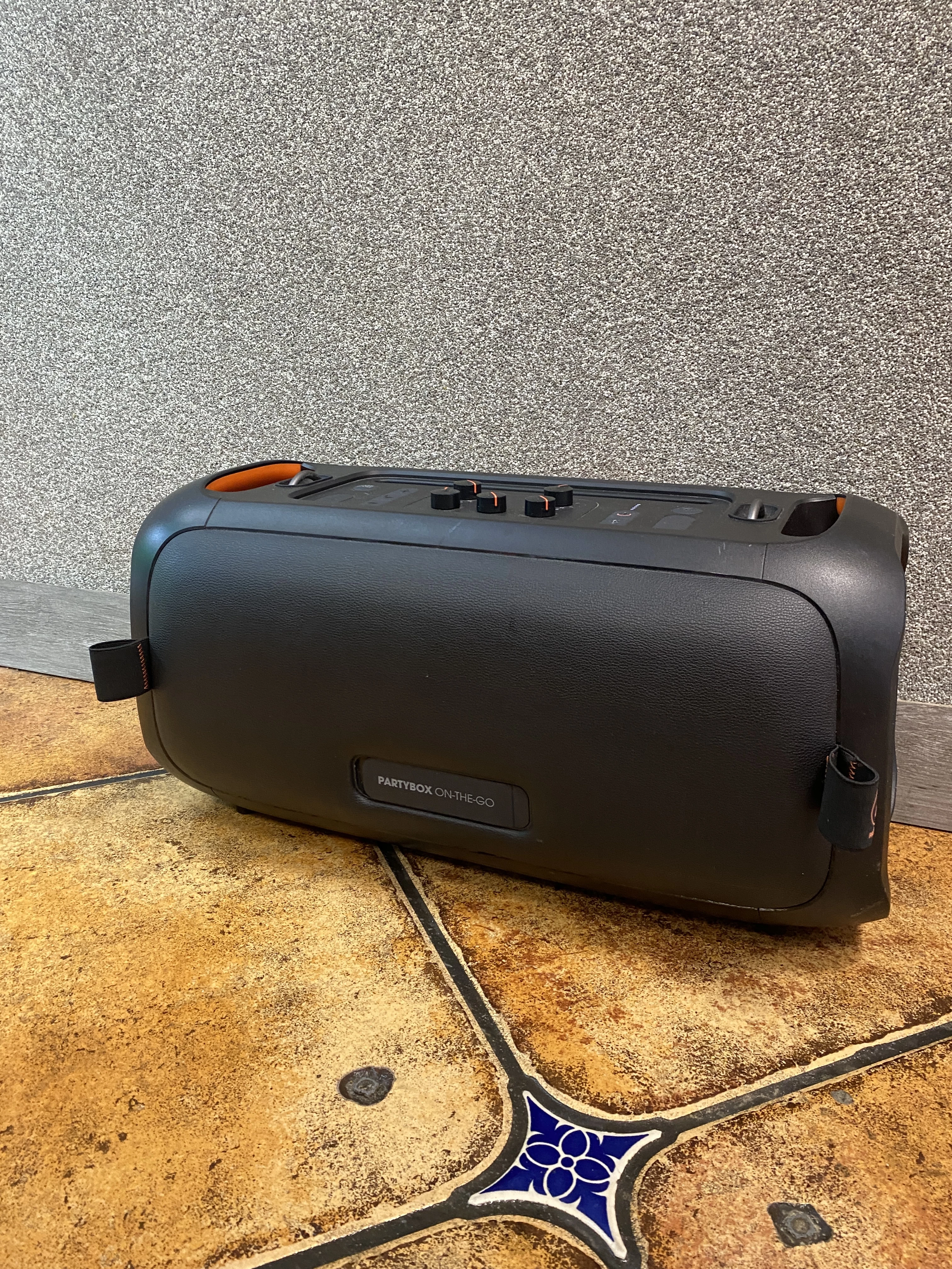 glosnik-przenosny-jbl-partybox-otg-zestaw-stan-11323-2