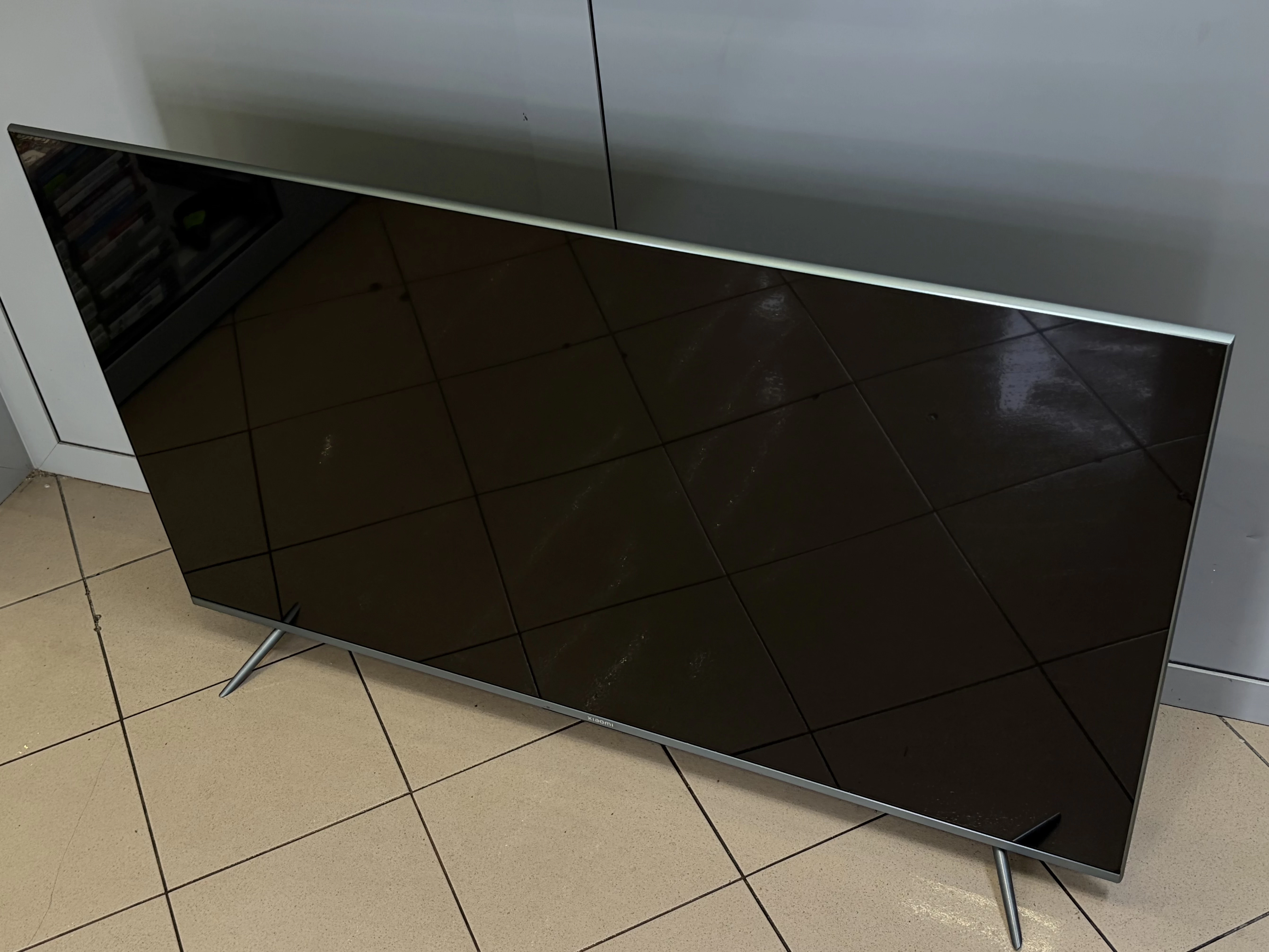 telewizor-qled-xiaomi-q1e-55-4k-uhd-l55m6-6esg-android-tv-szary-kod-producenta-xiaomi-tv-q1e-55