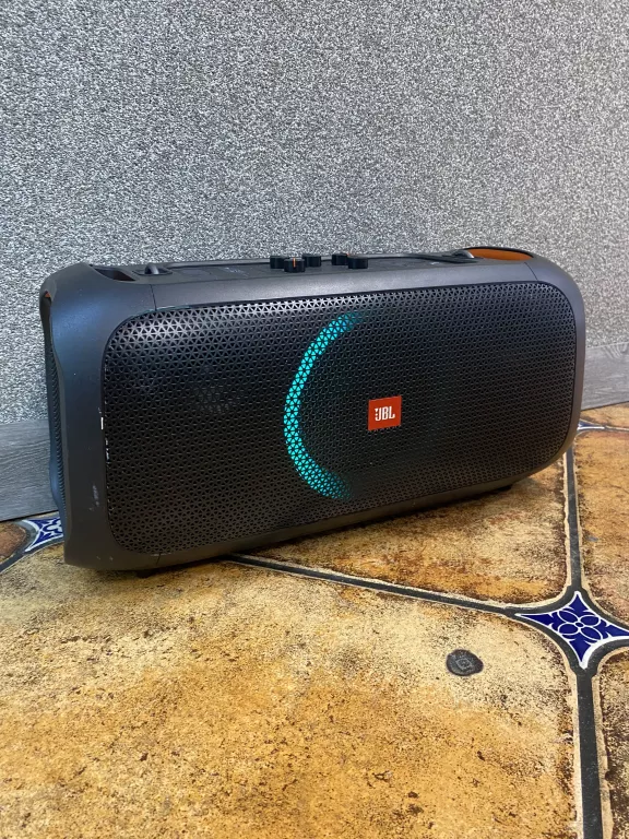 glosnik-przenosny-jbl-partybox-otg-zestaw-funkcje-221089-1