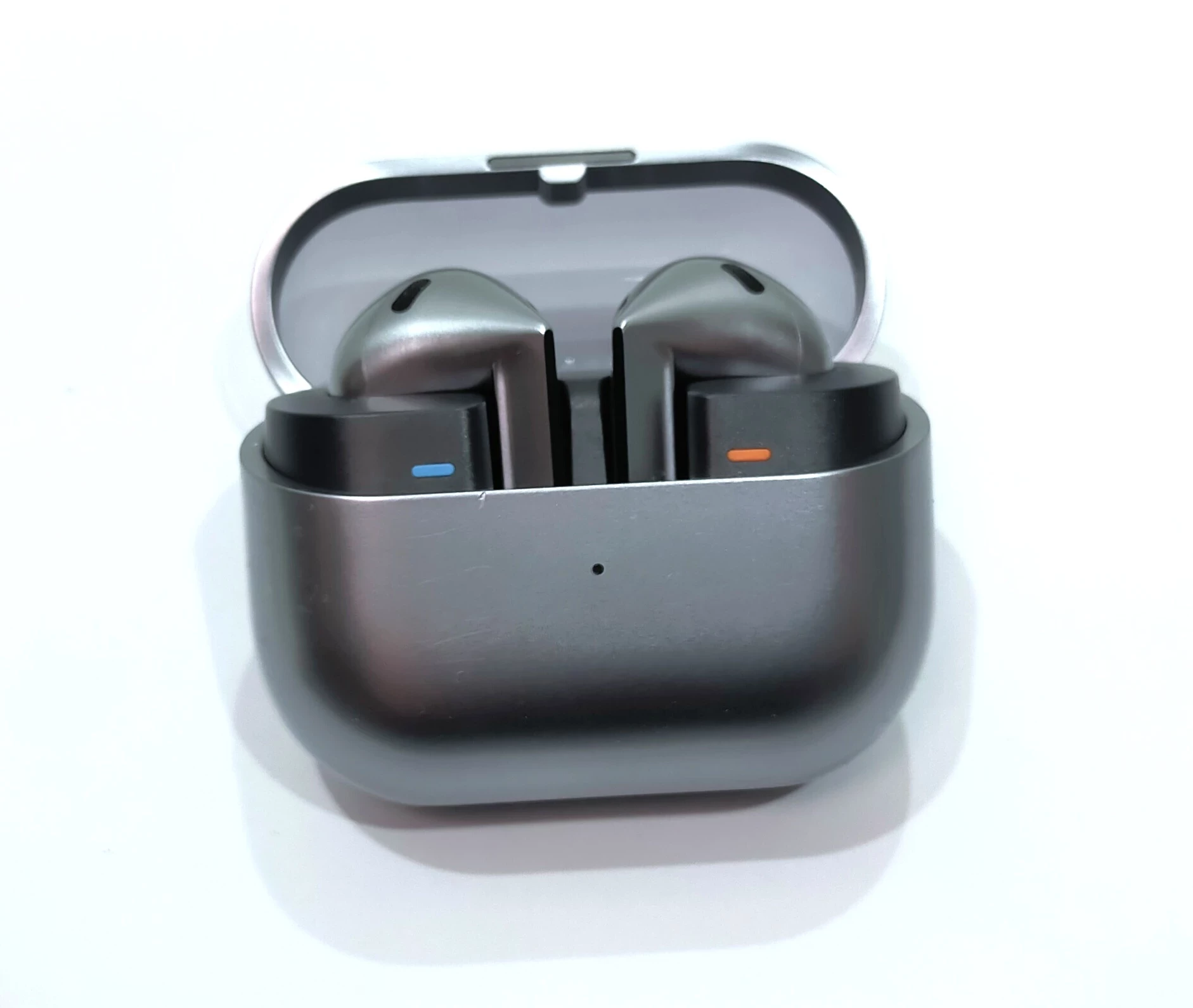 sluchawki-bt-samsung-galaxy-buds-3-ean-gtin-8806095645896