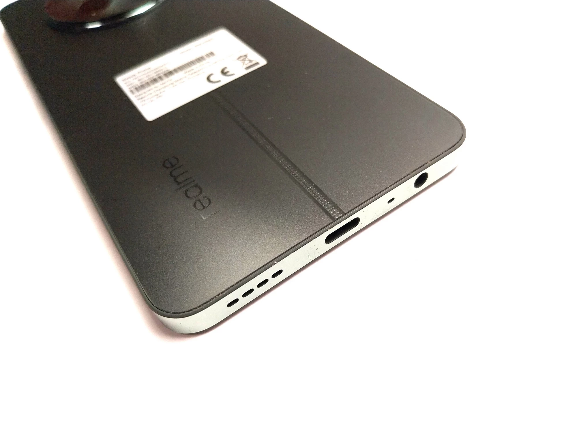 telefon-realme-12-5g-8256gb-pudelko-etui-opcje-sim-202821-213909