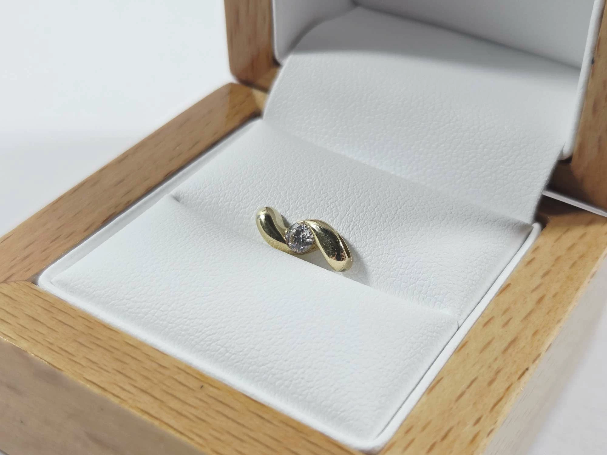 zlota-zawieszka-z-cyrkonia-p585-101g-rodzaj-2205-2