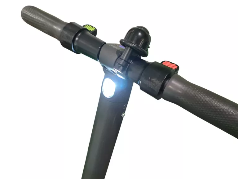 hulajnoga-elektryczna-ninebot-segway-e25e-moc-300w-kola-9-zasieg-25km-moc-silnika-30000