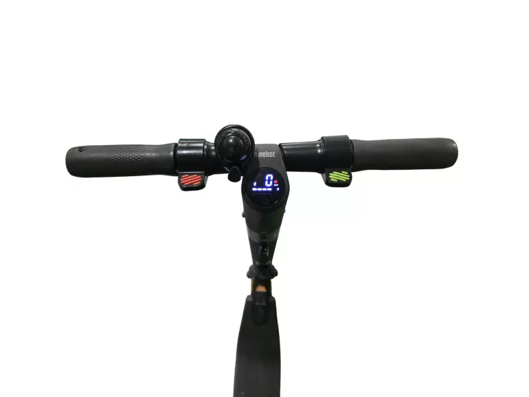 hulajnoga-elektryczna-ninebot-segway-e25e-moc-300w-kola-9-zasieg-25km-waga-1440