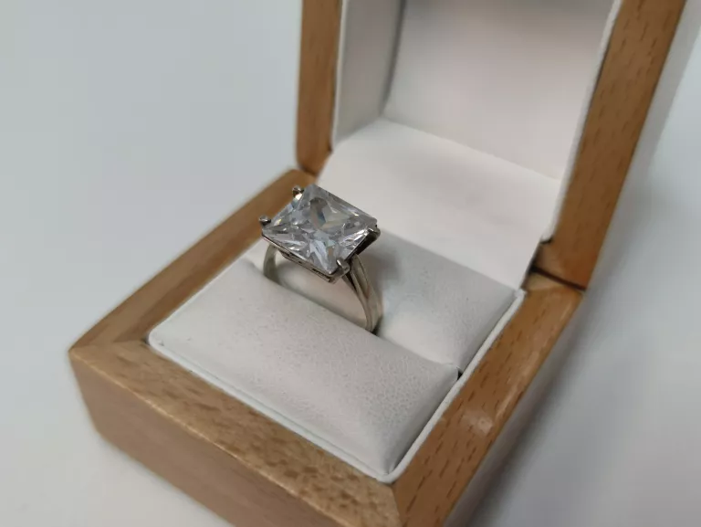 piekny-srebrny-pierscionek-pr-925-605-g-roz-18-stan-11323-2