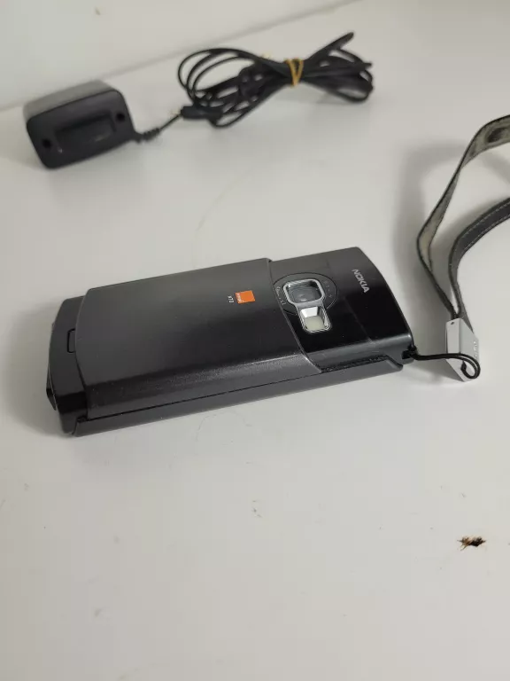 telefon-nokia-n70-przekatna-ekranu-210