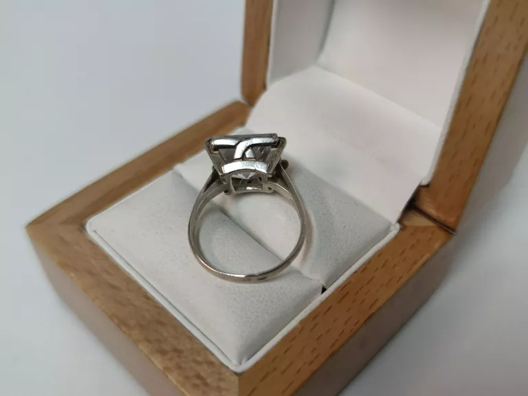 piekny-srebrny-pierscionek-pr-925-605-g-roz-18-kamien-17088-128