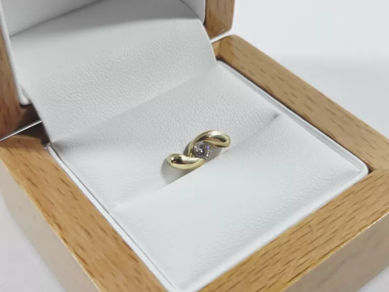 zlota-zawieszka-z-cyrkonia-p585-101g-stan-11323-2