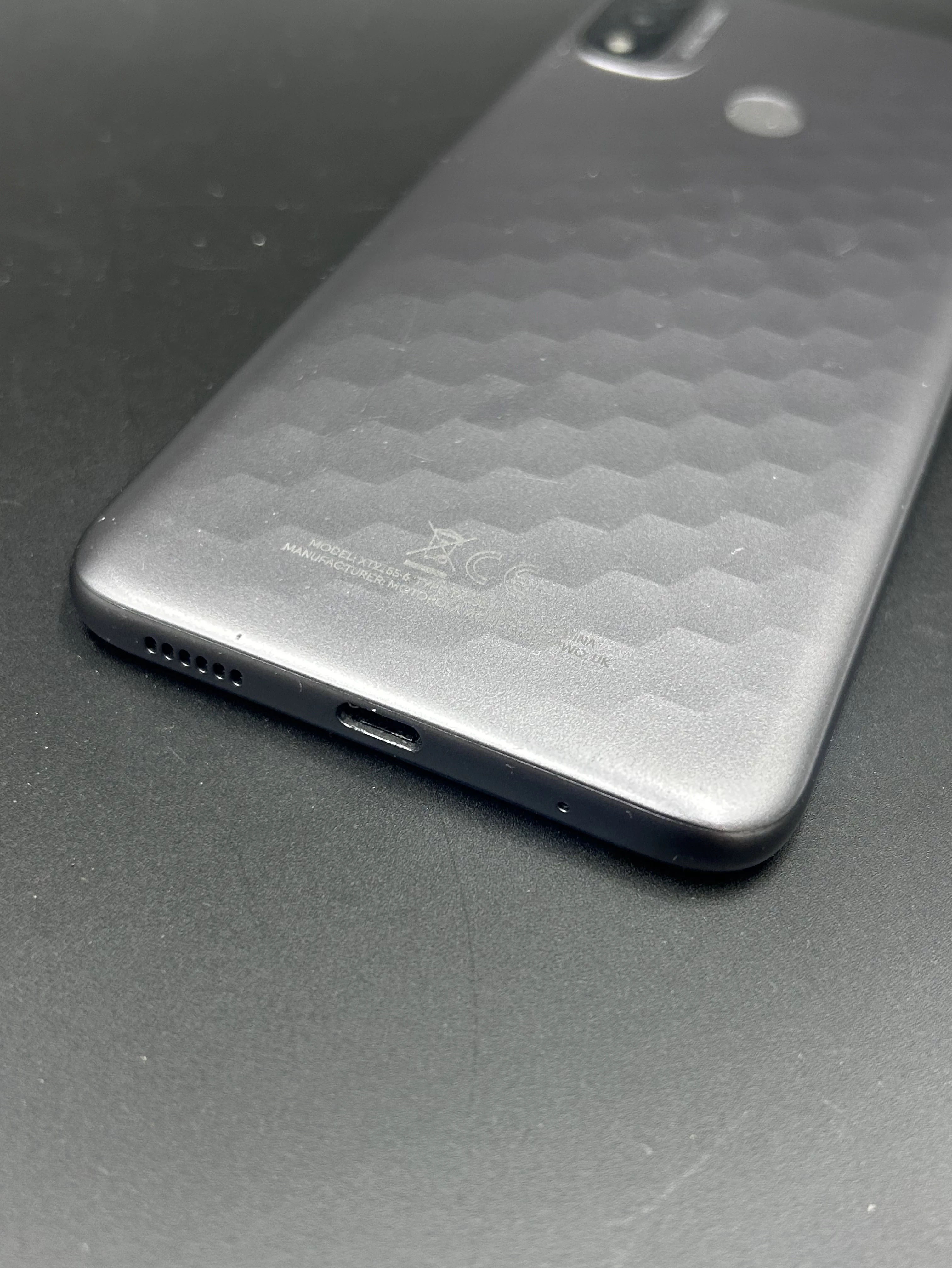 telefon-motorola-moto-e20-2gb32gb-przekatna-ekranu-650