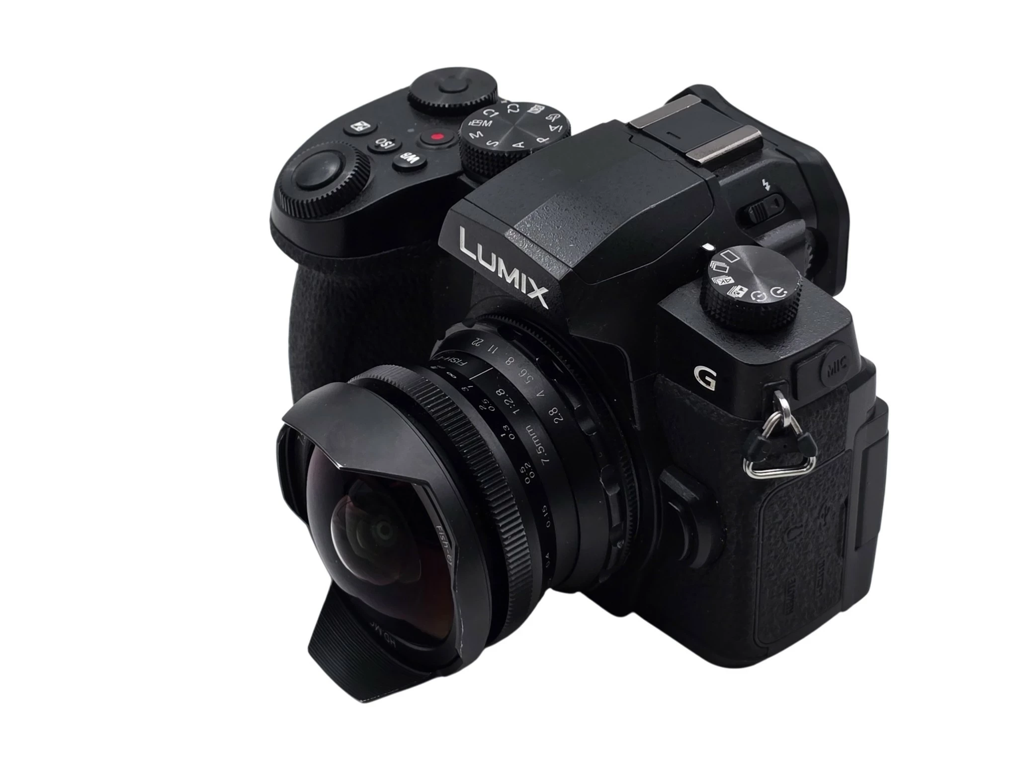 aparat-panasonic-lumix-dc-g90-obiektyw-75mm-f28-fish-eye-przebieg-3k-rozdzielczosc-2030