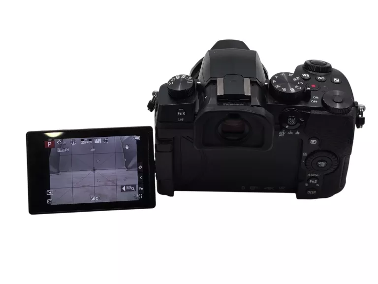 aparat-panasonic-lumix-dc-g90-obiektyw-75mm-f28-fish-eye-przebieg-3k-rozmiar-matrycy-206882-228778