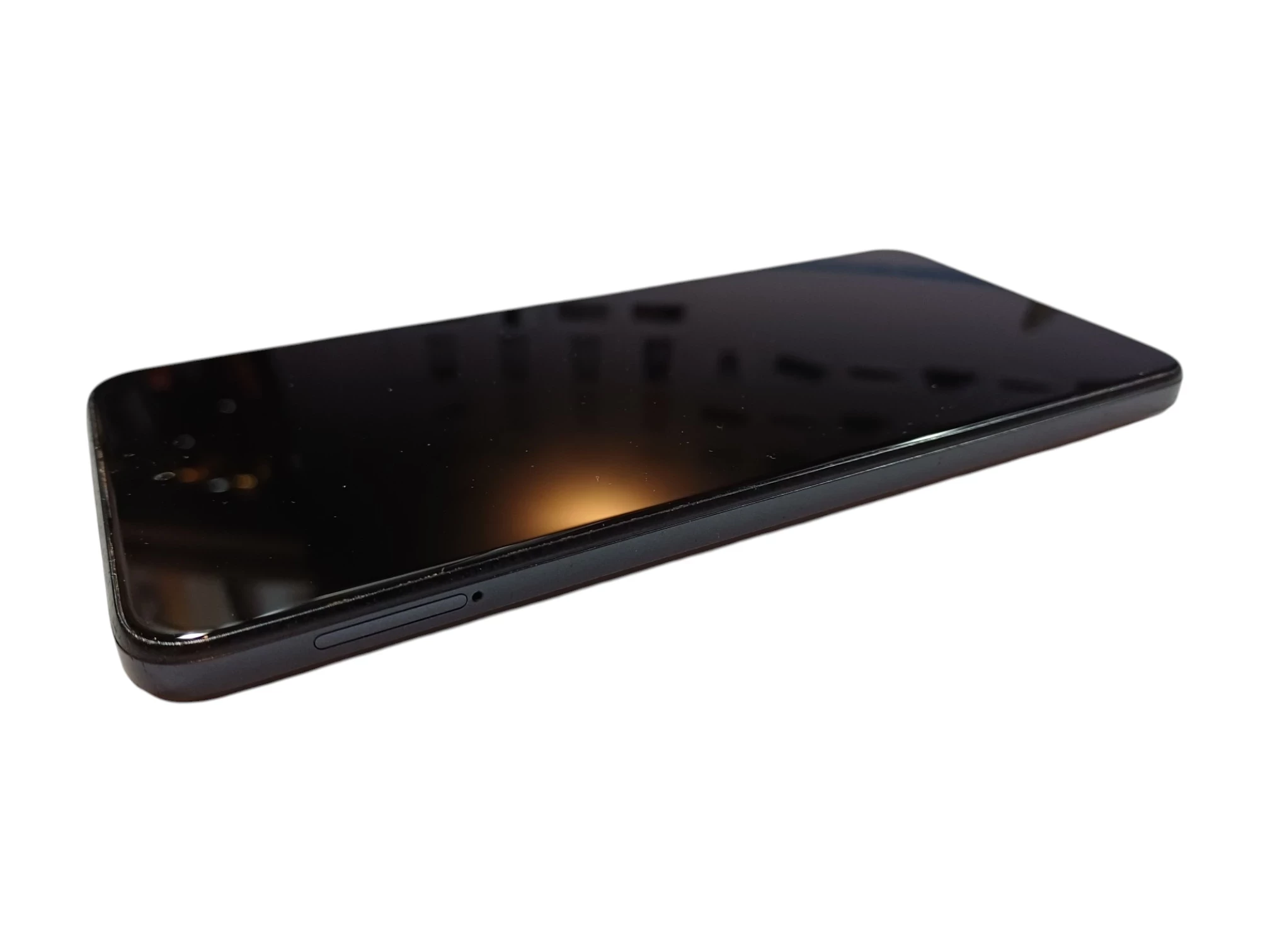 telefon-motorola-g13-przekatna-ekranu-653