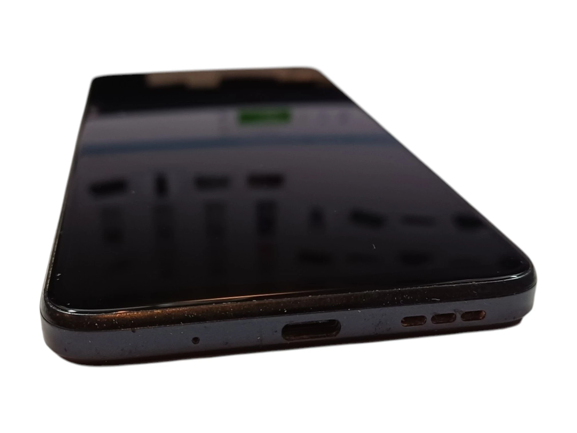 telefon-motorola-g13-stan-11323-2