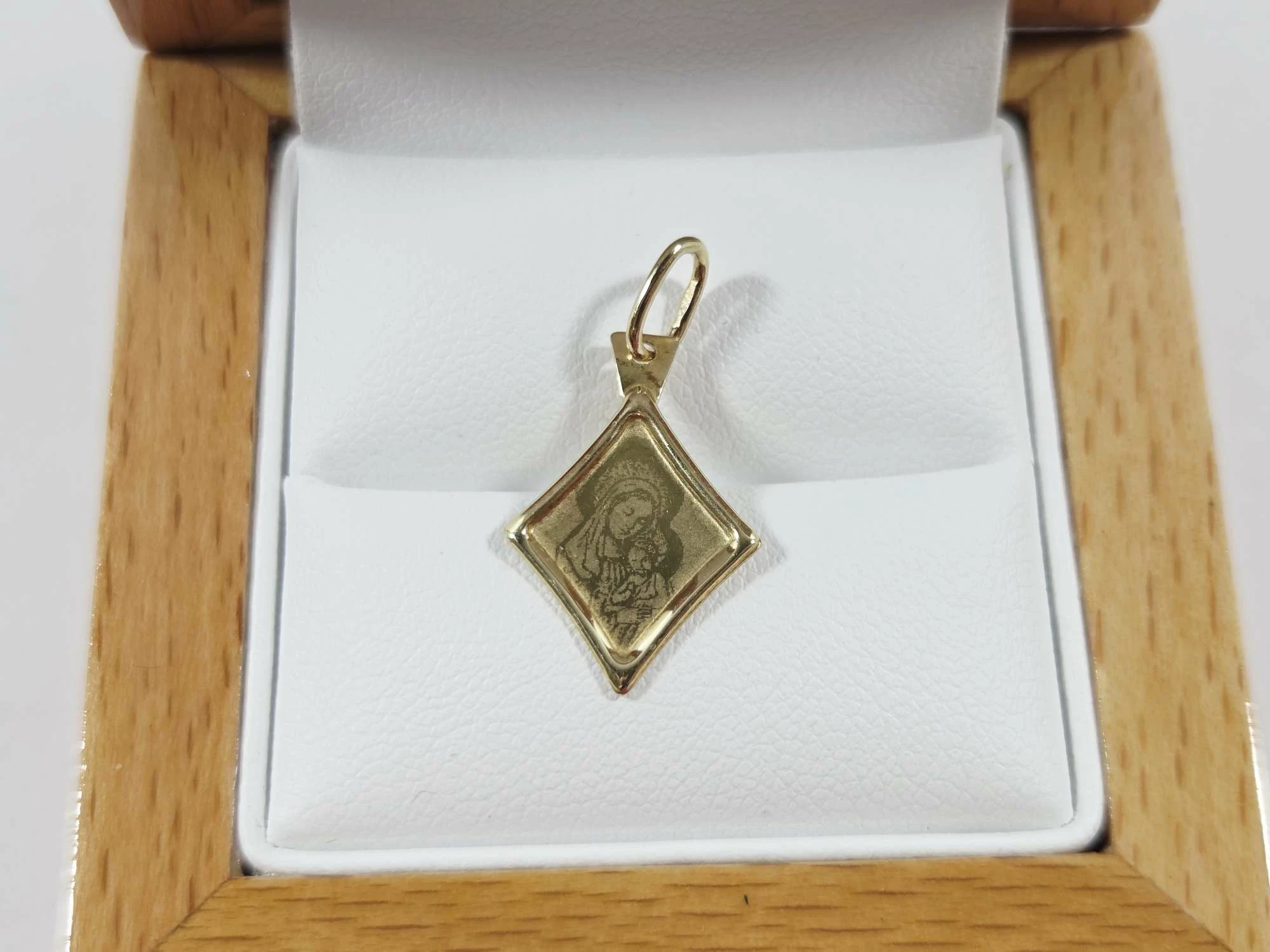 zlota-zawieszka-matka-boska-585-066g-piatkowska-92-poznan