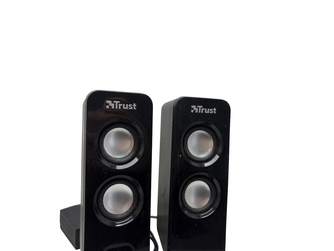 glosniki-komputerowe-trust-15929-stan-11323-2