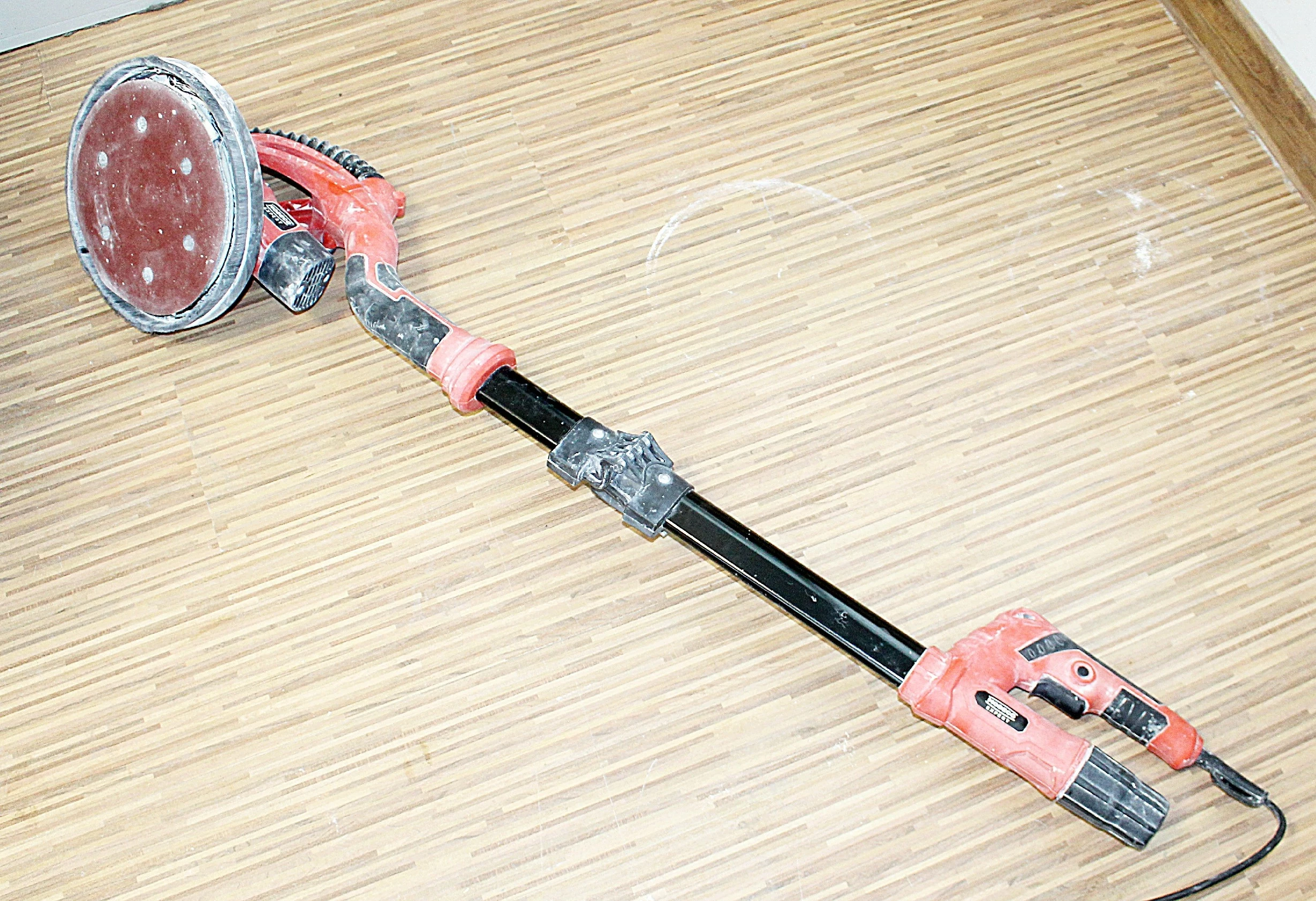 szlifierka-do-gladzi-gipsowych-modeco-mn-93-225-zyrafa-napiecie-zasilania-23000