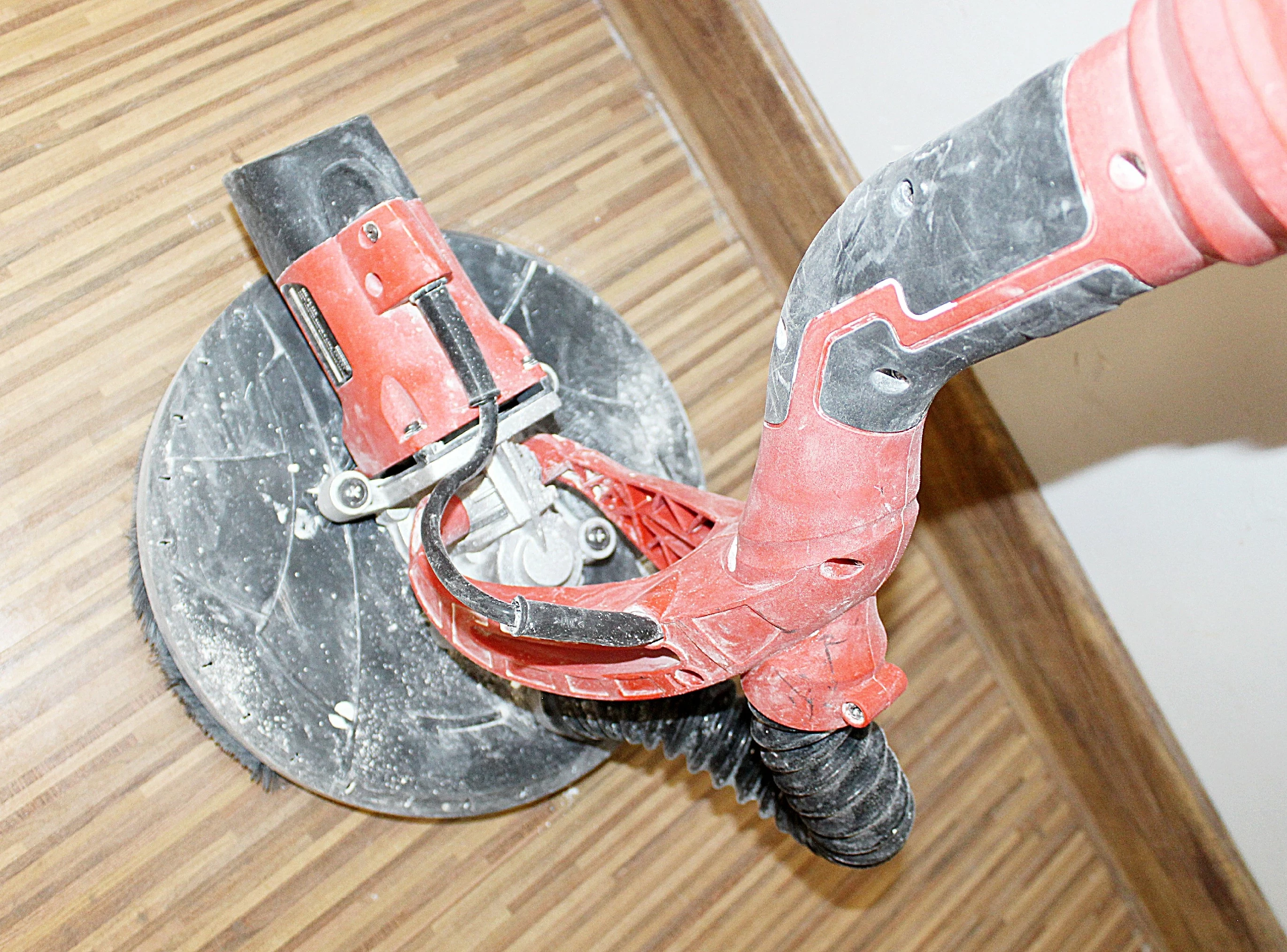 szlifierka-do-gladzi-gipsowych-modeco-mn-93-225-zyrafa-rodzaj-zasilania-128529-2