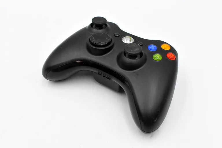 pad-do-microsoft-xbox-360-czarny-ean-gtin-885370114850