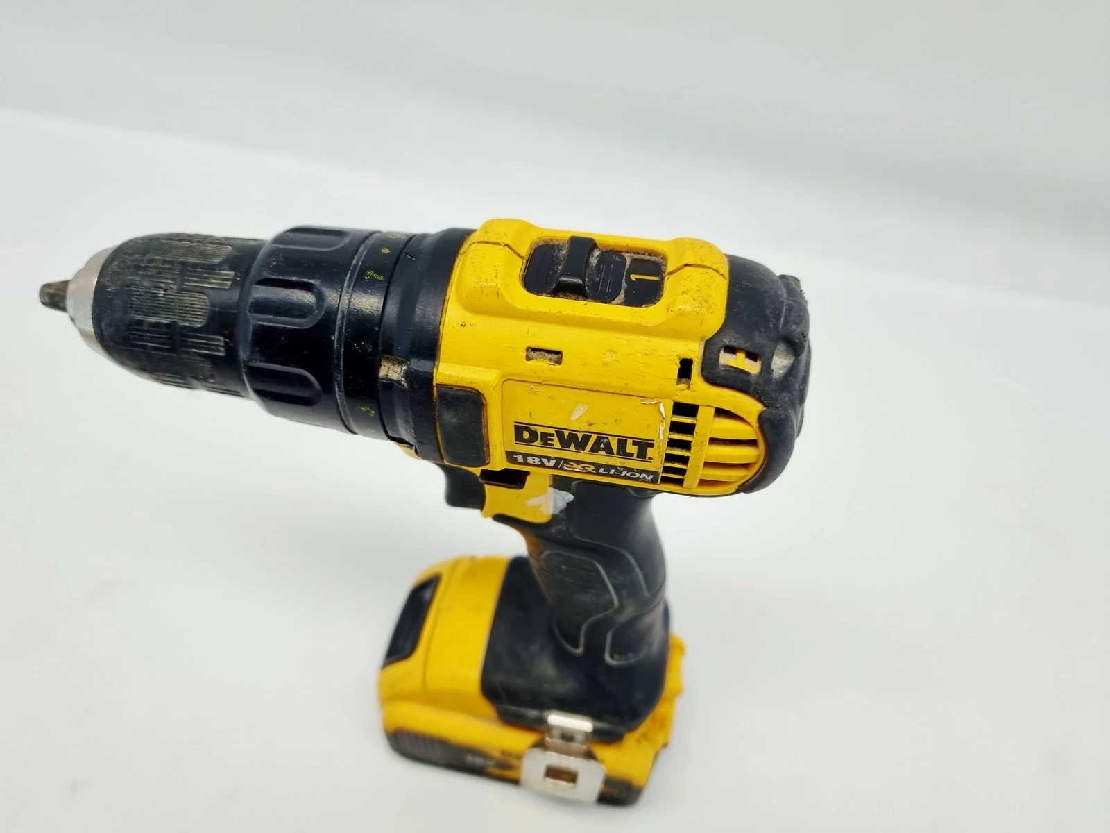 wkretarka-dewalt-dcd780-akumulator-5ah-pojemnosc-akumulatora-150