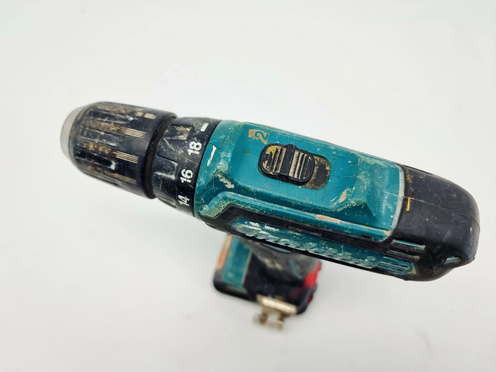 wkretarka-makita-df331d-aku-2ah-rodzaj-silnika-204657-221321