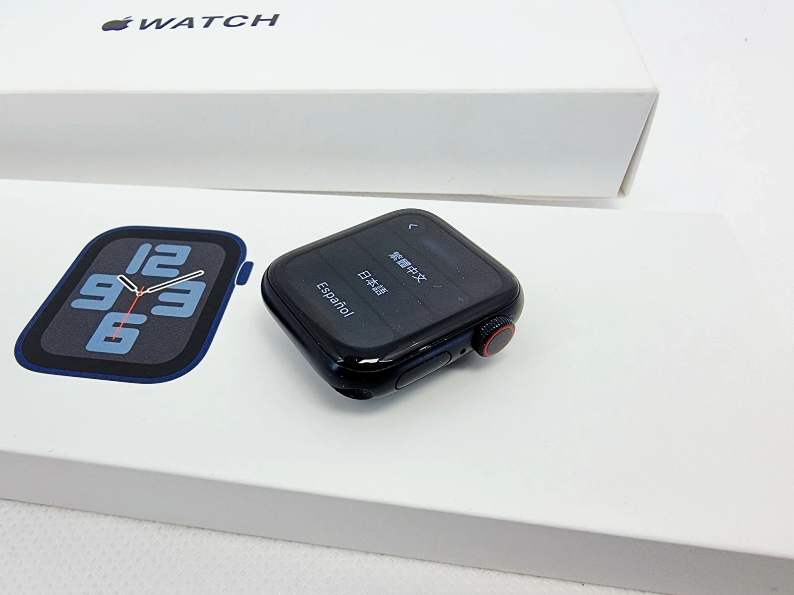 apple-watch-se-gen2-gps-koperta-40mm-dabrowszczakow-1811-sj-olsztyn