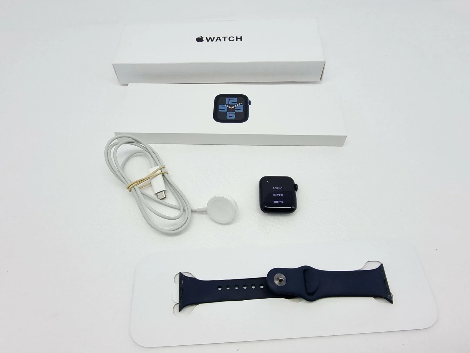 apple-watch-se-gen2-gps-koperta-40mm-stan-11323-2