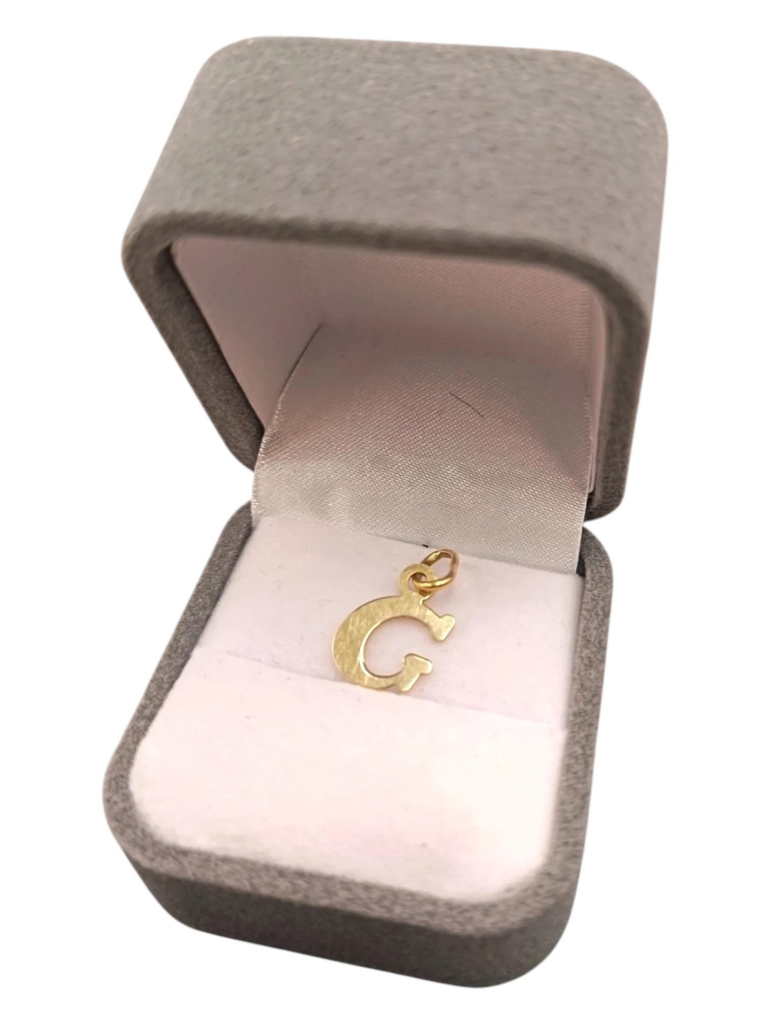 zlota-zawieszka-literka-g-pl-zygmunta-starego-17-sc-grodzisk